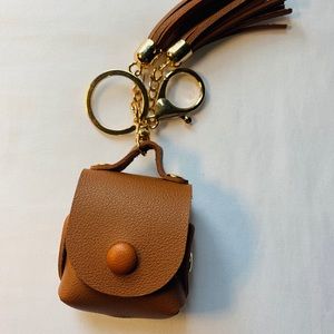 Brown leather Airpod 1/2 case